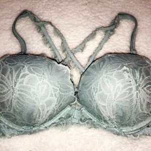 PINK Victoria’s Secret • Push Up Bra • Size: 34D